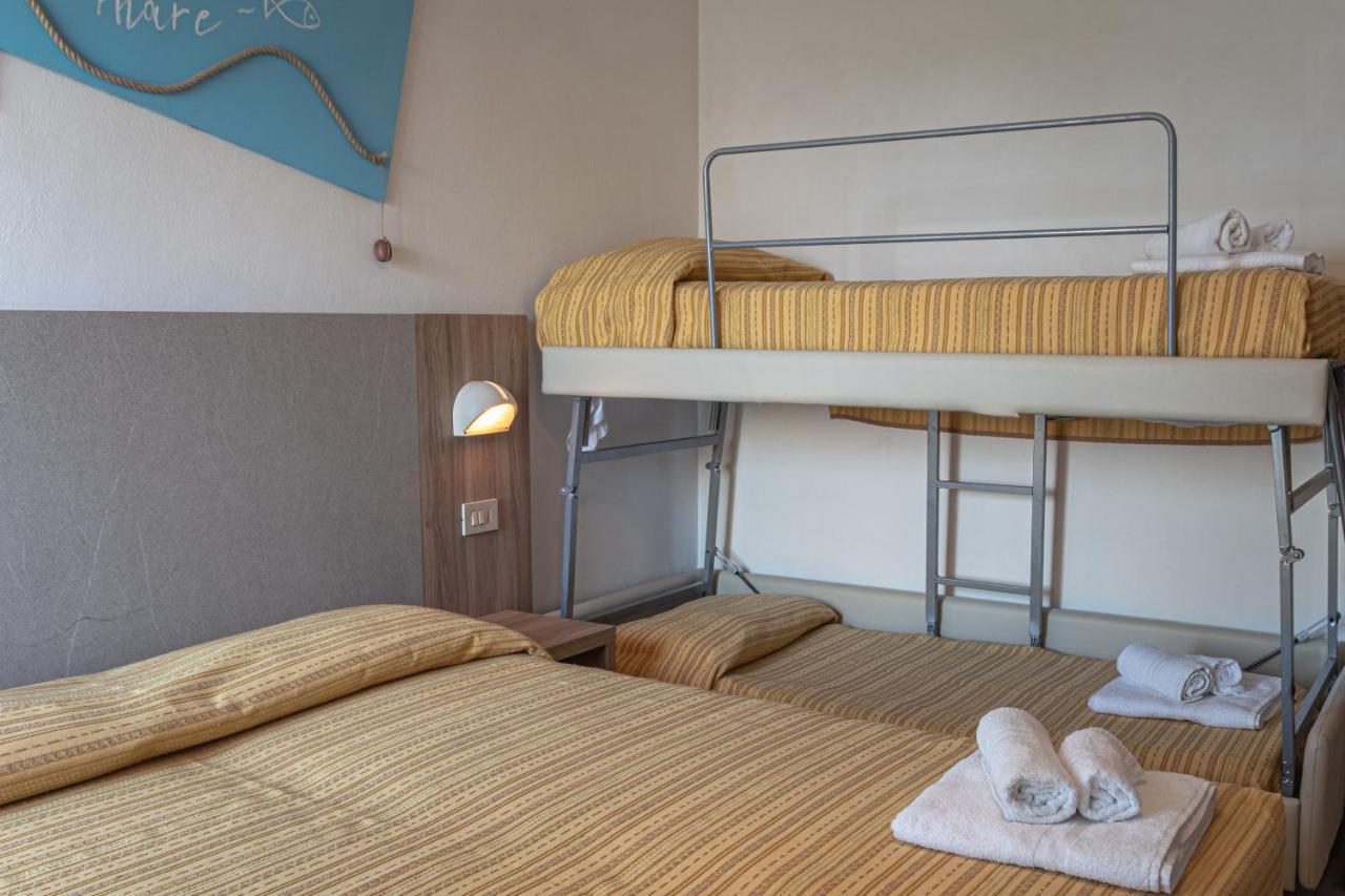 Hotel Astrid Cervia Kültér fotó