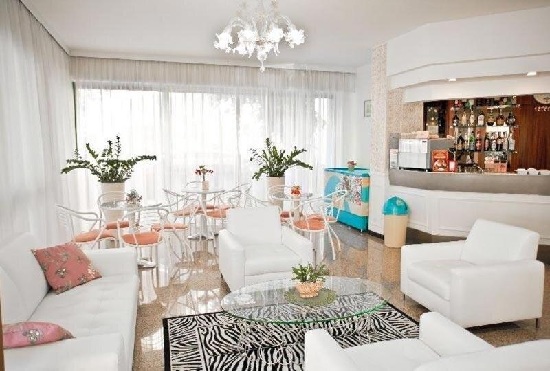 Hotel Astrid Cervia Kültér fotó